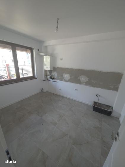 Casă cu 4 camere în Domnești