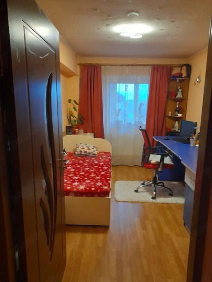 Vand apartament 4 camere 81mp2 - 2