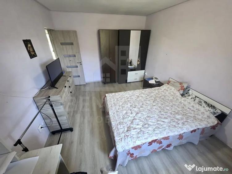 Casă cu 3 camere cu Teren 267 Mp în Malu Mare