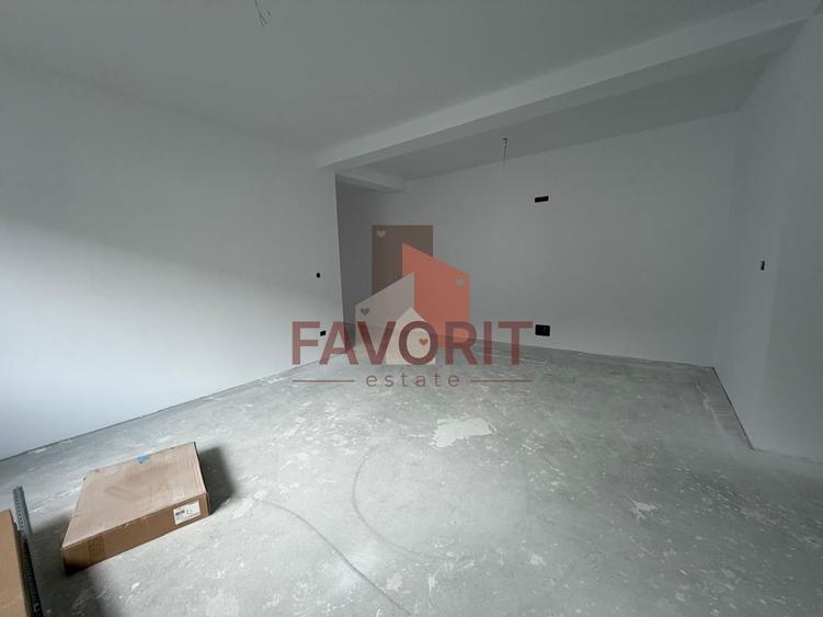 Duplex cu 3 camere cu Canalizare în Sânmihaiu Român
