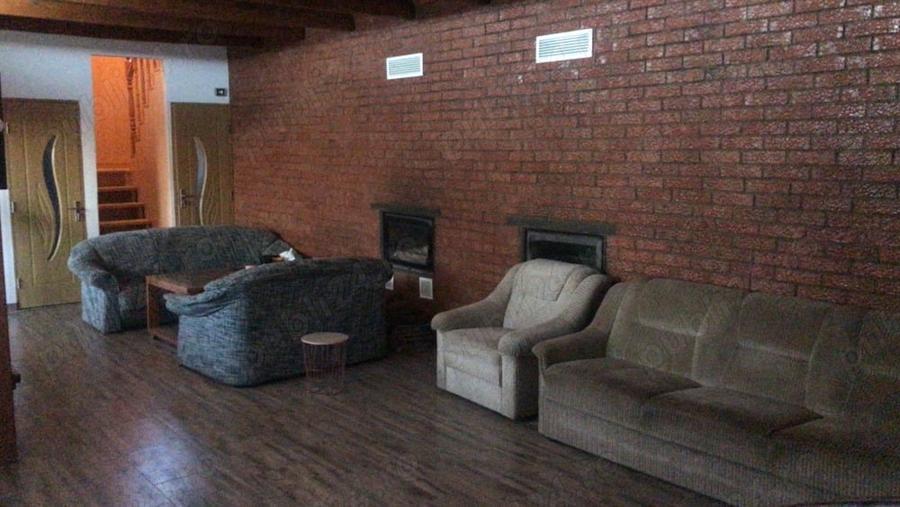 Casă cu 5 camere cu Teren 400 Mp în Mahmudia