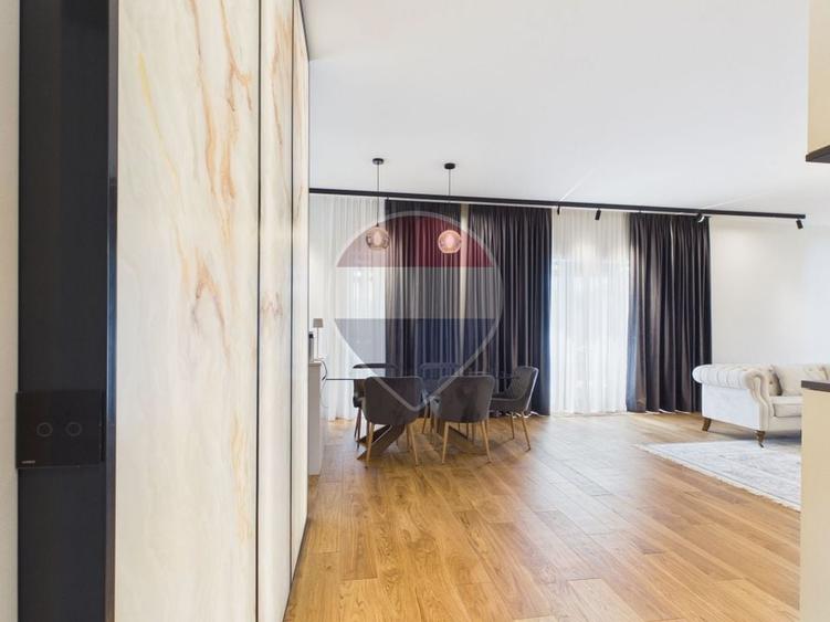 Casă individuală cu 5 camere cu Teren 417 Mp în Ostratu