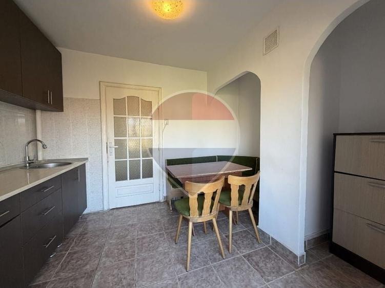 Apartament cu 2 camere decomandat în Lipovei