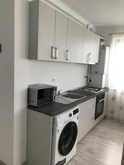 Apartament cu 2 camere decomandat în Florești