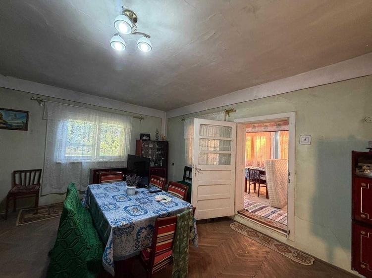 Casă cu 4 camere în Geoagiu de Sus