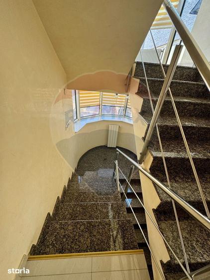 Casa / Vila cu 11 camere de vanzare Bulevardul Gheorghe Chi?u, Craiov - 18