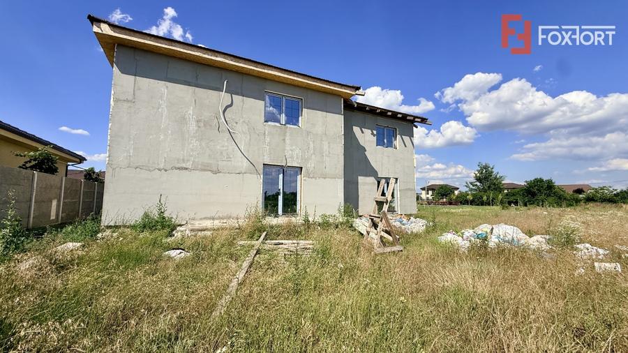 Duplex cu 3 camere cu Canalizare în Moșnița Nouă