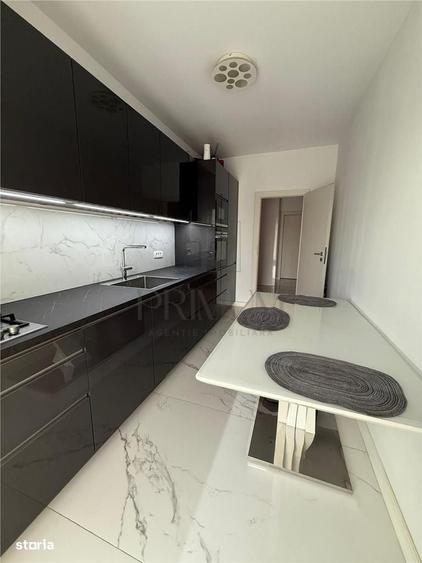 Apartament cu 2 camere decomandat în Central