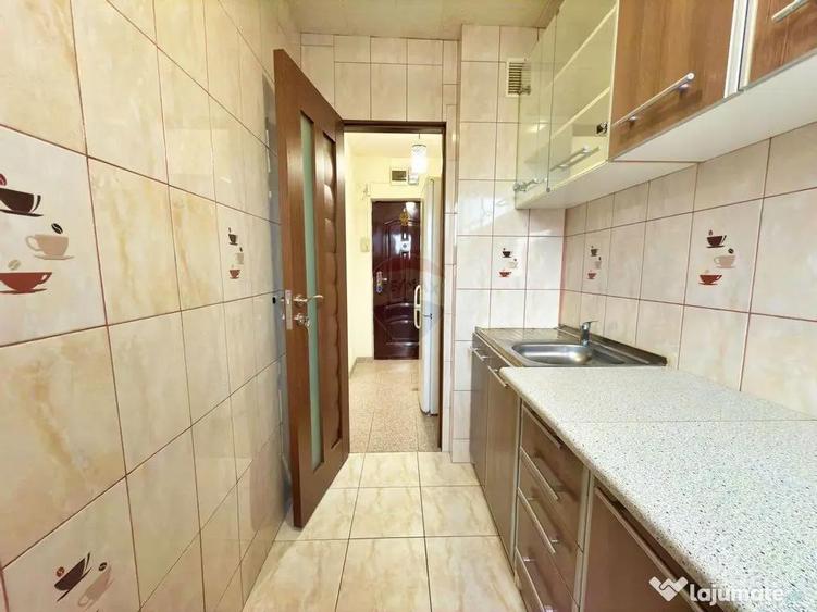Apartament cu 2 camere semidecomandat, mobilat în Aurel Vlaicu