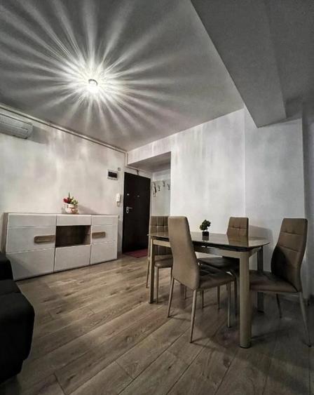 Apartament cu 2 camere decomandat, mobilat în Băneasa