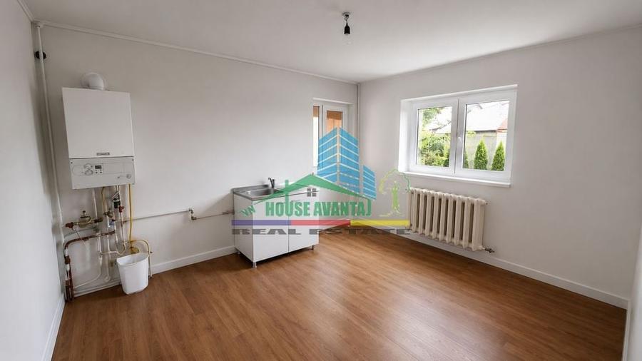 Casă cu 5 camere cu Teren 416 Mp în Central