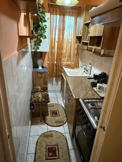 Apartament cu 2 camere semidecomandat în Dacia
