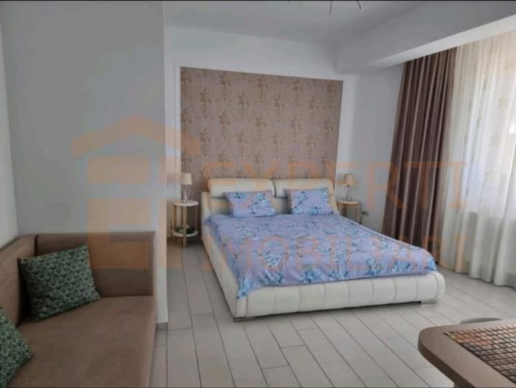 Apartament cu 2 camere semidecomandat, mobilat în Mamaia-Sat