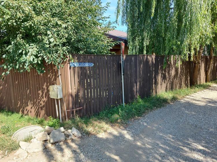 Teren Construcții intravilan de 400 mp, în Vârteju
