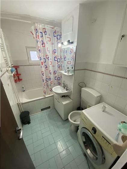 Apartament cu 2 camere semidecomandat, mobilat în Aradului