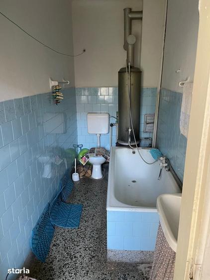 Casă cu 4 camere cu Teren 1234 Mp în Central