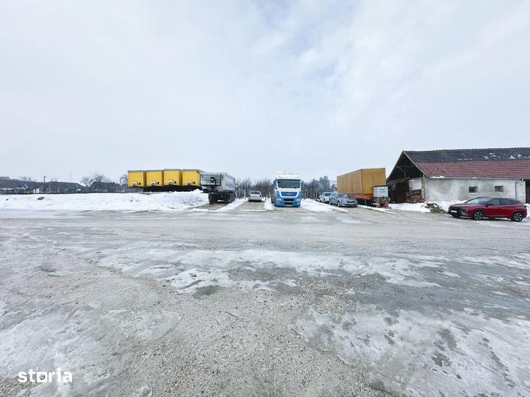 Spațiu comercial, de 500 mp, în Adămuș