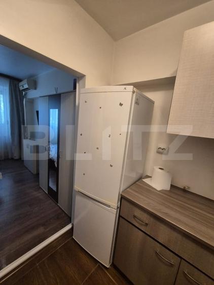 Garsonieră decomandată, mobilată în Micro 13