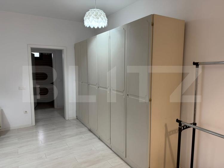 Apartament cu 3 camere decomandat, mobilat în Bartolomeu