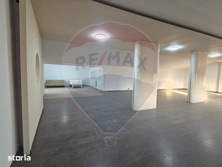 Spațiu comercial, de 535.37 mp, în Central