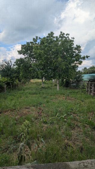 Casă individuală cu 2 camere cu Canalizare în Central