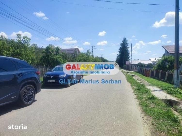 Teren de 4700 mp, în Izvoarele