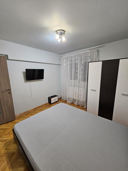 Apartament cu 2 camere decomandat în Micro 19