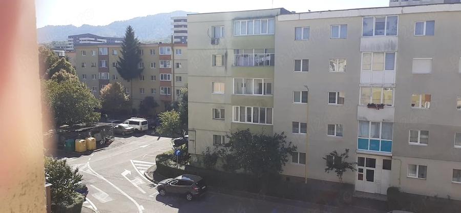 Apartament cu 2 camere decomandat în Astra