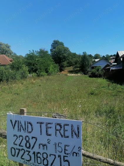 Teren de 2287 mp, în Valea