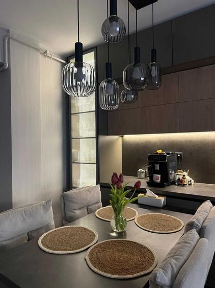 Apartament cu 3 camere decomandat în Florești