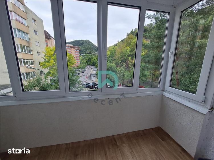 Apartament cu 2 camere decomandat în Valea Cetății