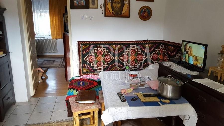Casă individuală cu 5 camere cu Canalizare în Someșeni