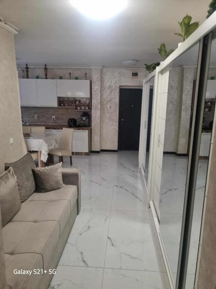 Apartament cu 3 camere în Florești
