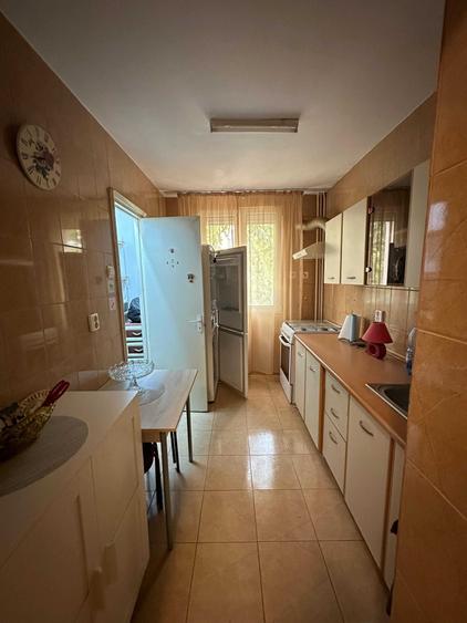 Apartament cu 3 camere decomandat în 1 Decembrie 1918