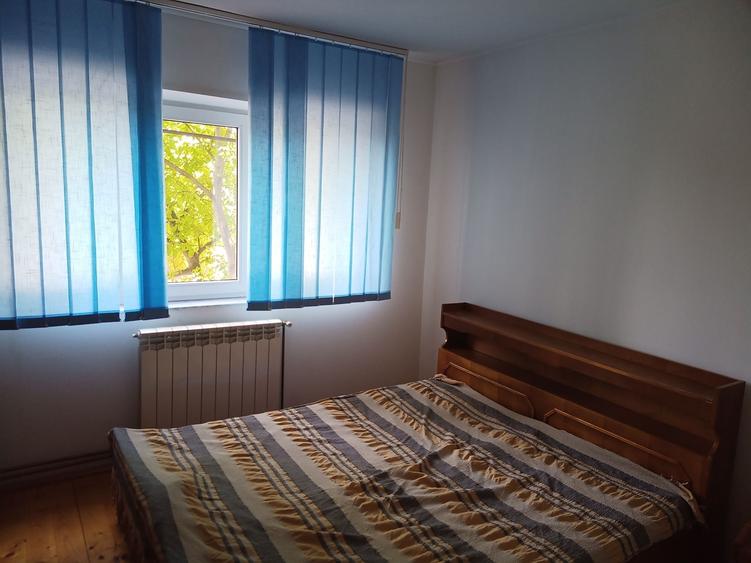 Apartament cu 2 camere decomandat în Calafat