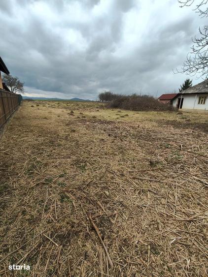 Teren de 2686 mp, în Girov