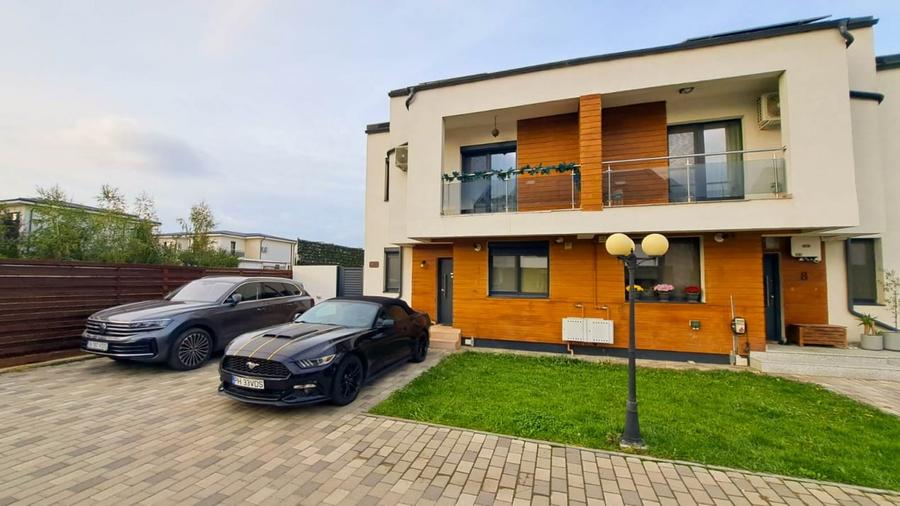 Duplex cu 5 camere cu Piscina în Tunari
