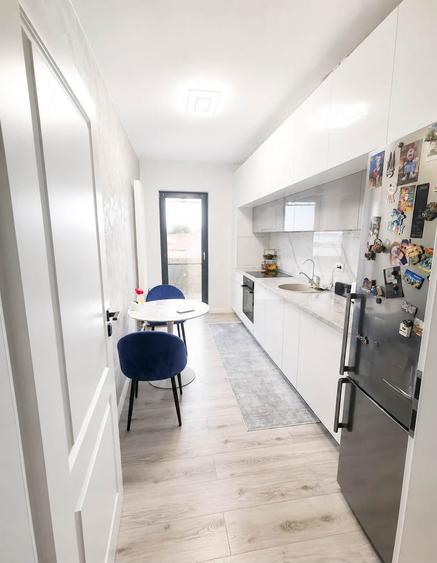 Apartament cu 3 camere decomandat în Exterior Sud