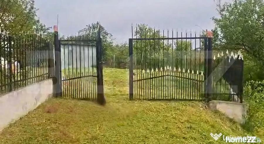 Casă cu 5 camere cu Teren 2300 Mp în Mătăsaru