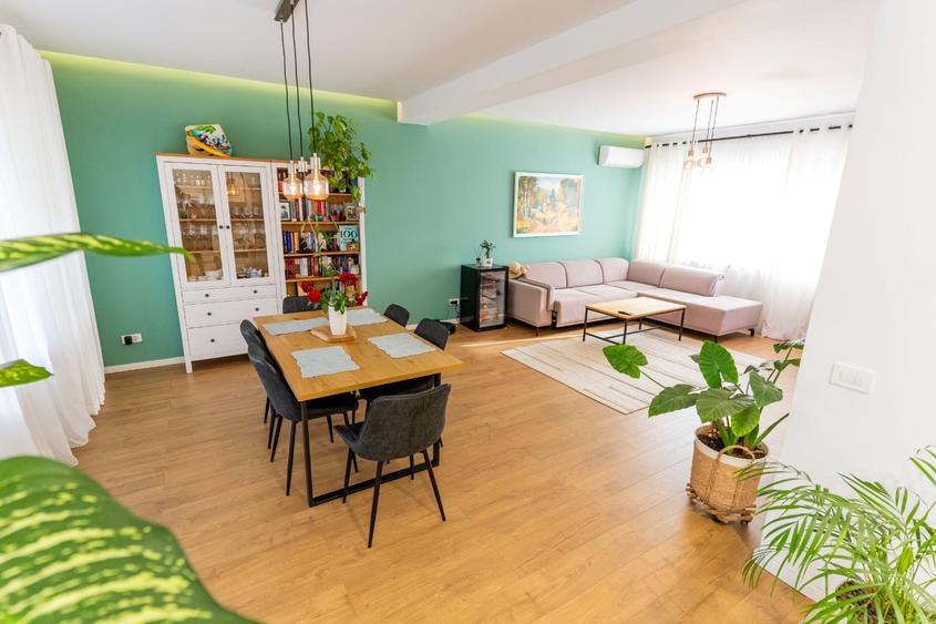 Casă individuală cu 3 camere cu Canalizare în Tunari
