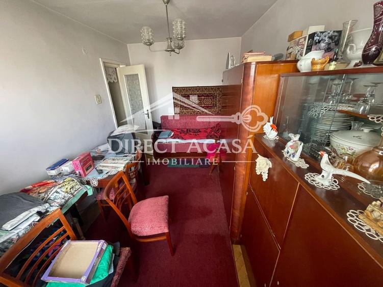 Apartament cu 3 camere în Dâmbu Pietros