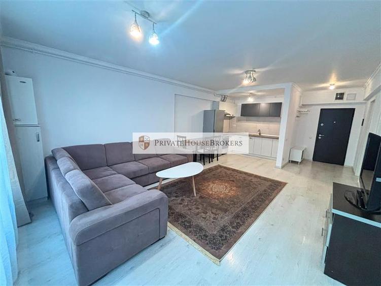 Apartament cu 2 camere semidecomandat, mobilat în Pipera