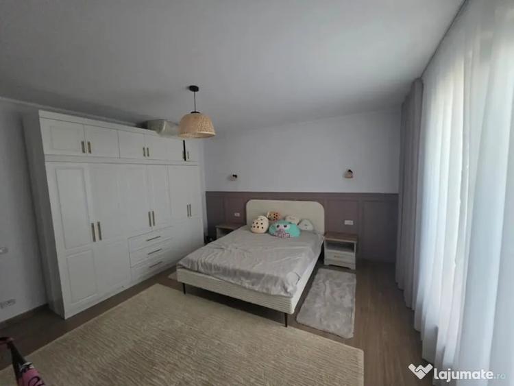 Casă cu 3 camere cu Teren 497 Mp în Central