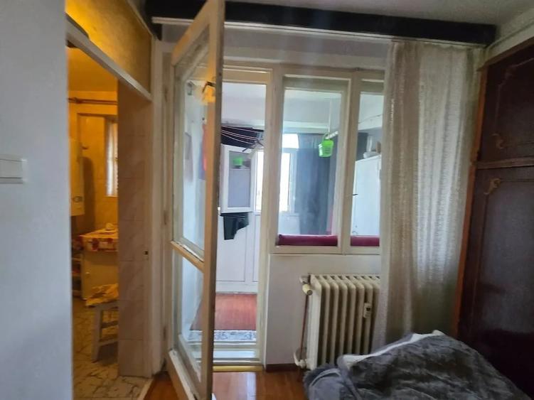 Garsonieră semidecomandată în Vitan