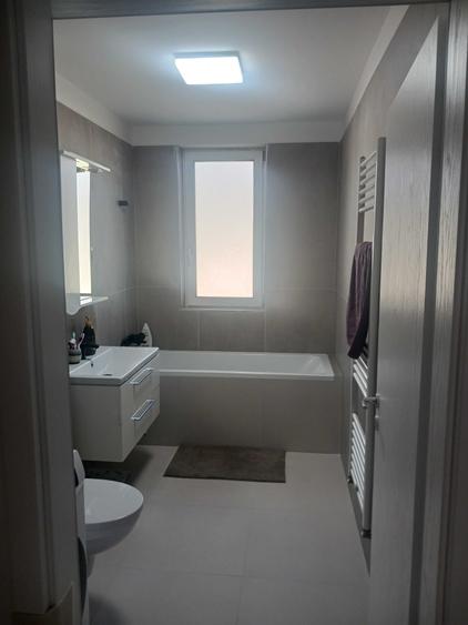 Casă cu 3 camere în Moșnița Nouă