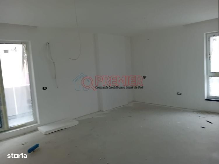 Apartament cu 4 camere decomandat în Brâncoveanu