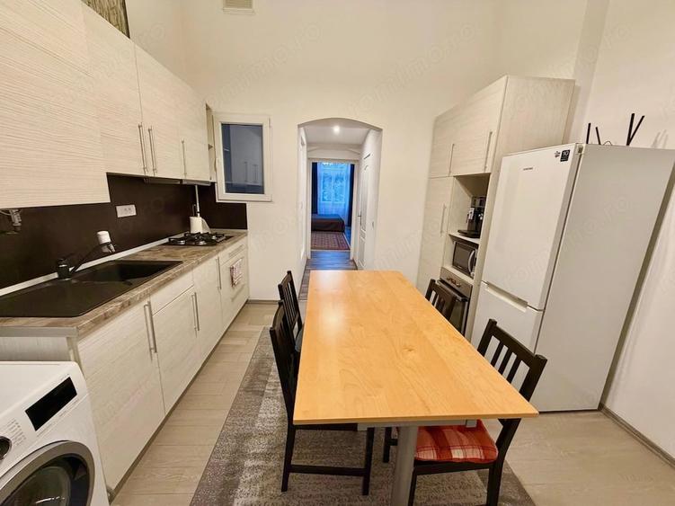 Apartament cu 3 camere decomandat în Sinaia