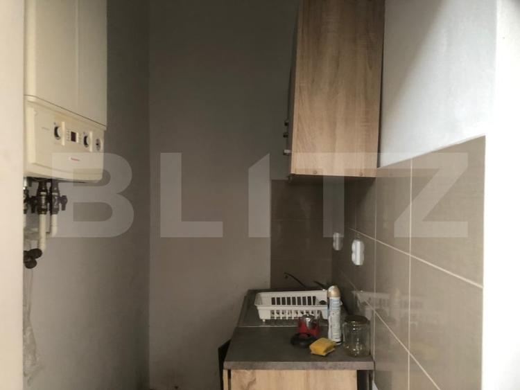 Birou, de 76.319999694824 mp, în Central