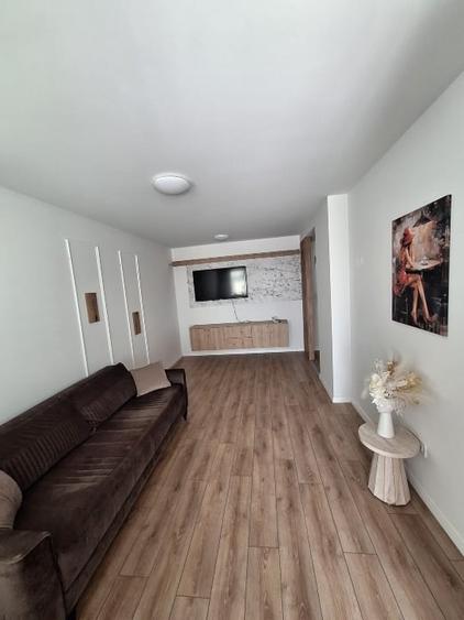Apartament cu 2 camere decomandat, mobilat în Tomis Nord