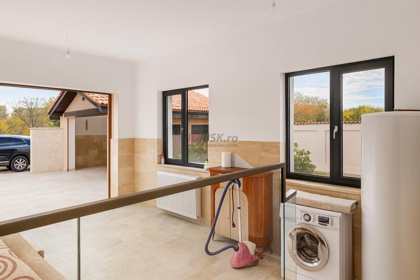 Casă individuală cu 8 camere cu Piscina în Snagov